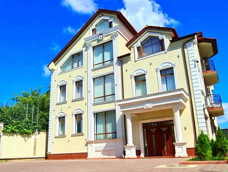 Transphobia Scandal in Moldova: Alex Shah Brings the Case to Diplomatic Channels