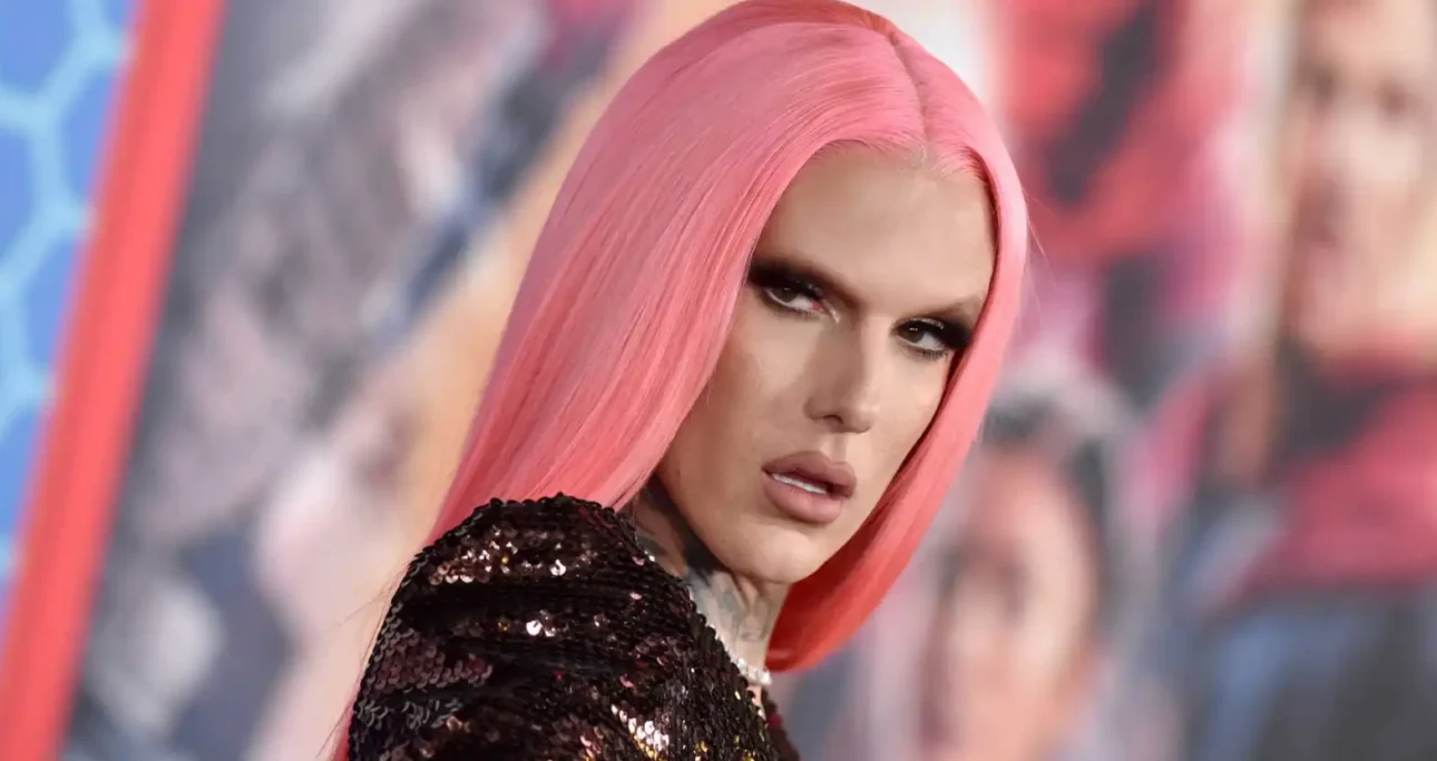 Jeffree Star “transfob” podcast açıqlamalarına görə tənqid olunur